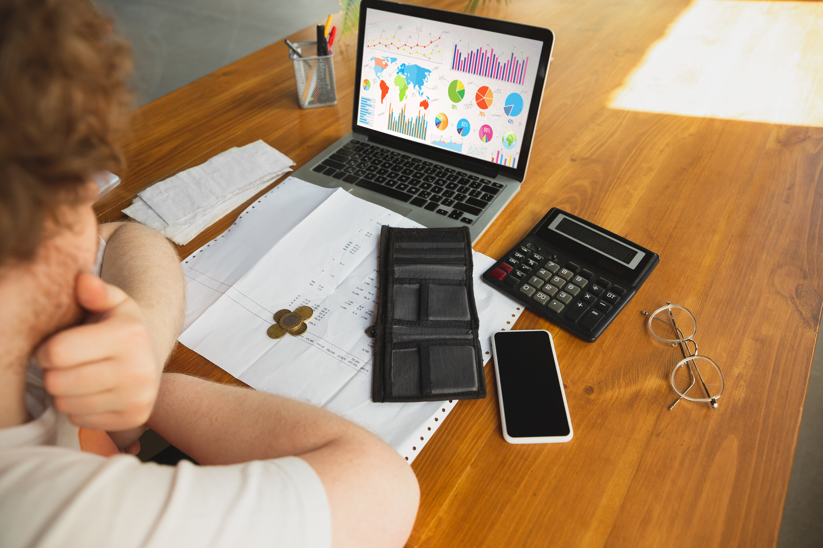 Cómo controlar mis ingresos y gastos: Consejos y tips de cómo lograrlo Cómo controlar mis ingresos y gastos: Consejos y tips de cómo lograrlo